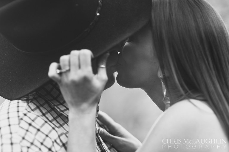 red rocks engagement picture