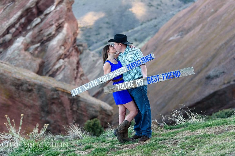 red rocks engagement picture